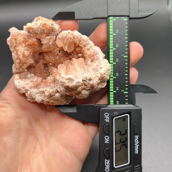 Extra High Quality Pink Amethyst Geode - Picture 3 of 4